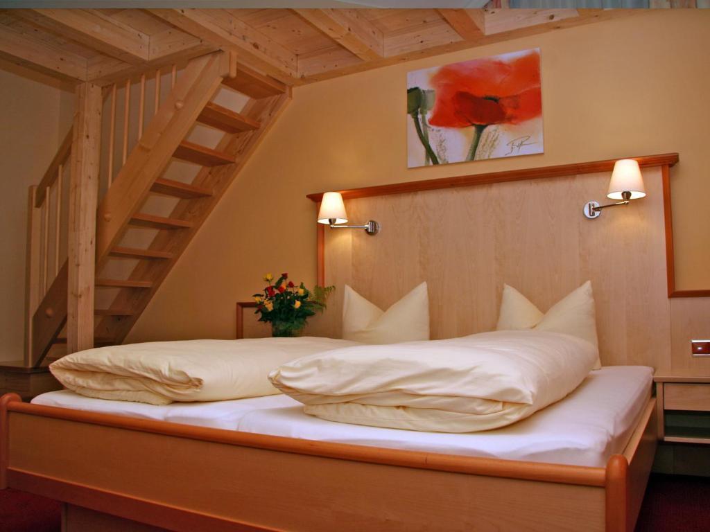 Hotel Gasthof Neuner امست الغرفة الصورة