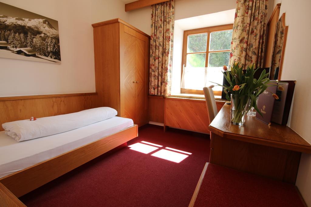 Hotel Gasthof Neuner امست المظهر الخارجي الصورة