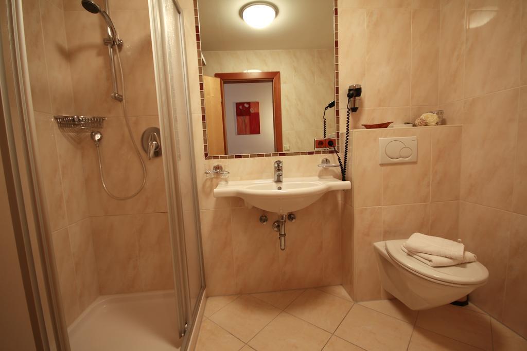 Hotel Gasthof Neuner امست المظهر الخارجي الصورة